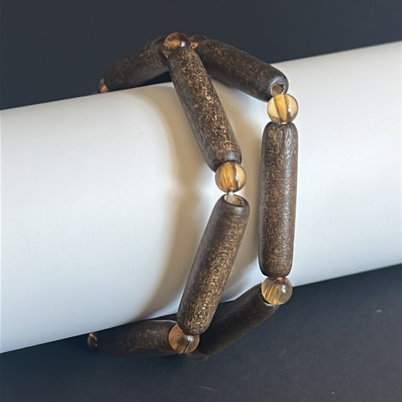 Women’s vintage dainty set of 2 wooden‎ beaded bracelets one size stretches - Picture 1 of 7